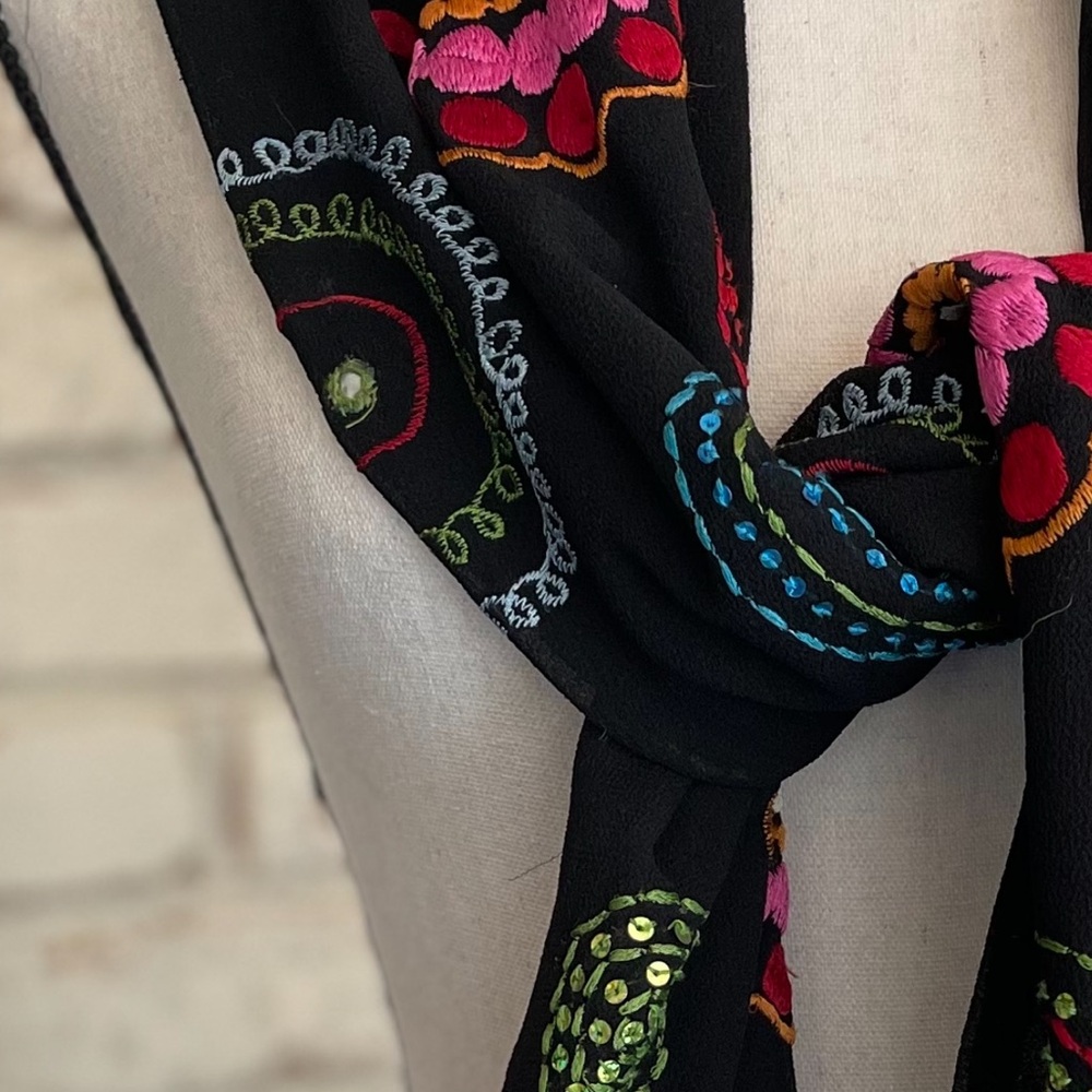 Colorful Patterned Scarf - Picture 8 of 12